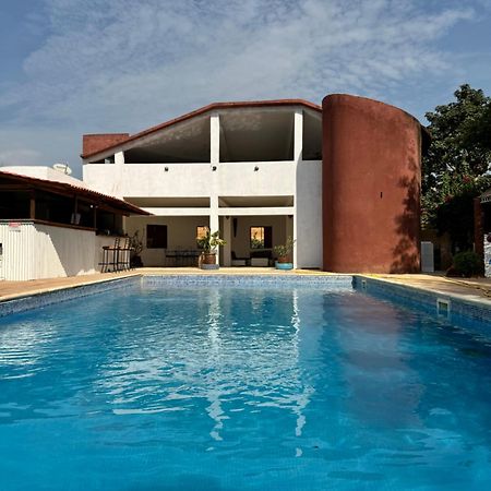 Готель Kayzen House Ngaparou Екстер'єр фото