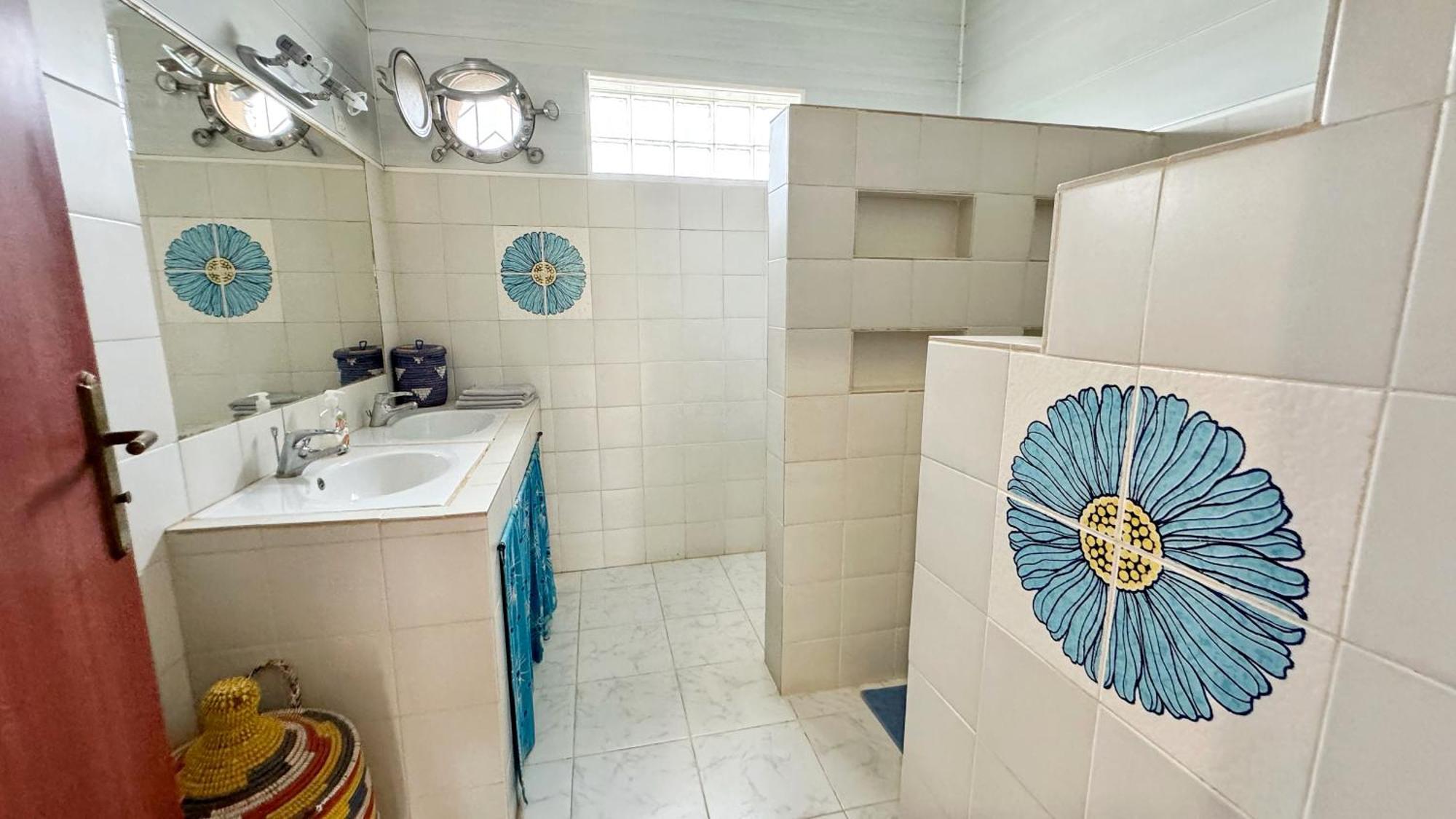 Готель Kayzen House Ngaparou Номер фото