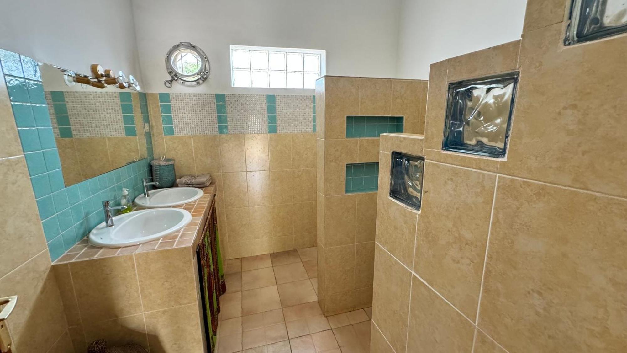Готель Kayzen House Ngaparou Номер фото