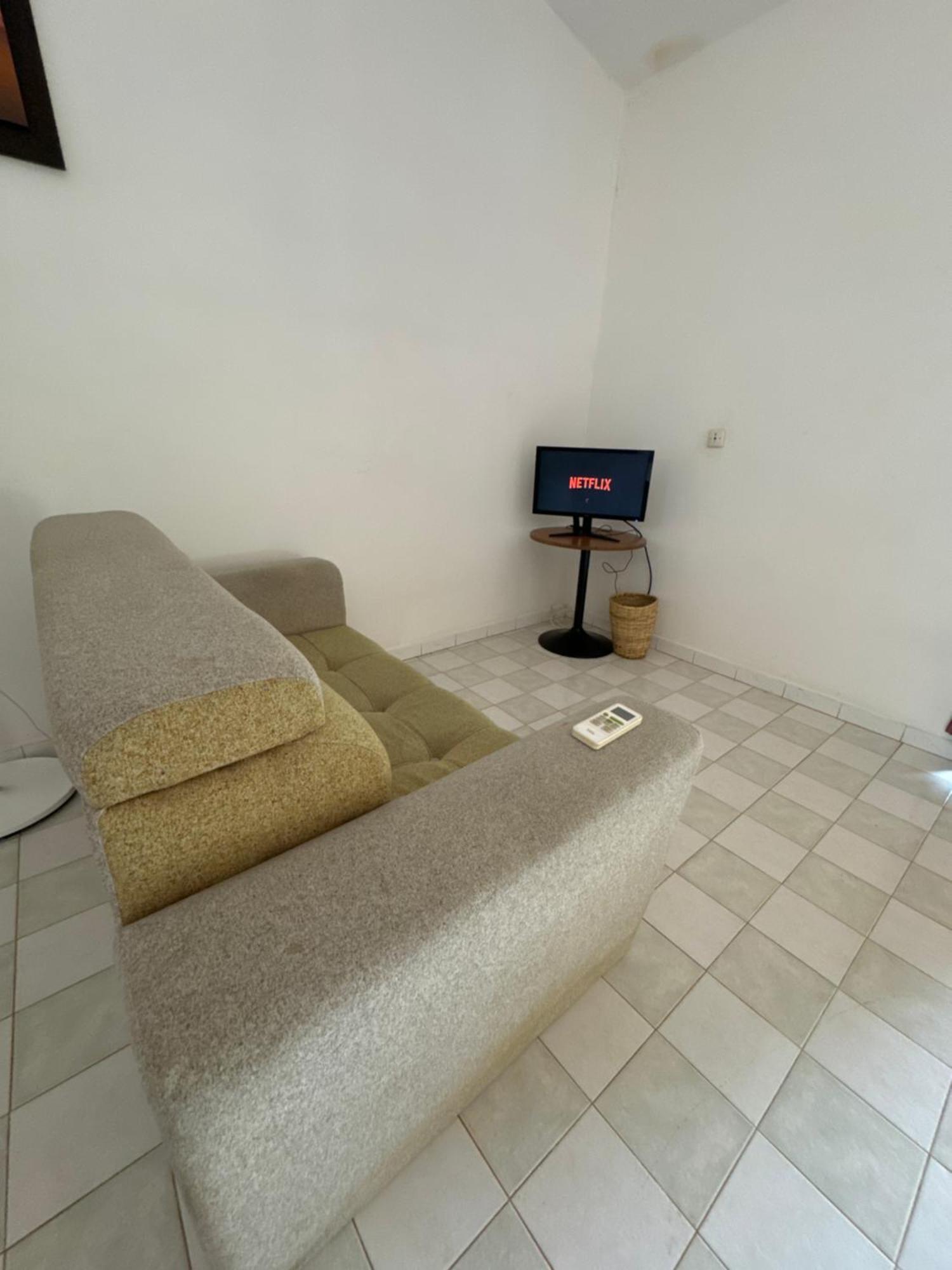 Готель Kayzen House Ngaparou Екстер'єр фото